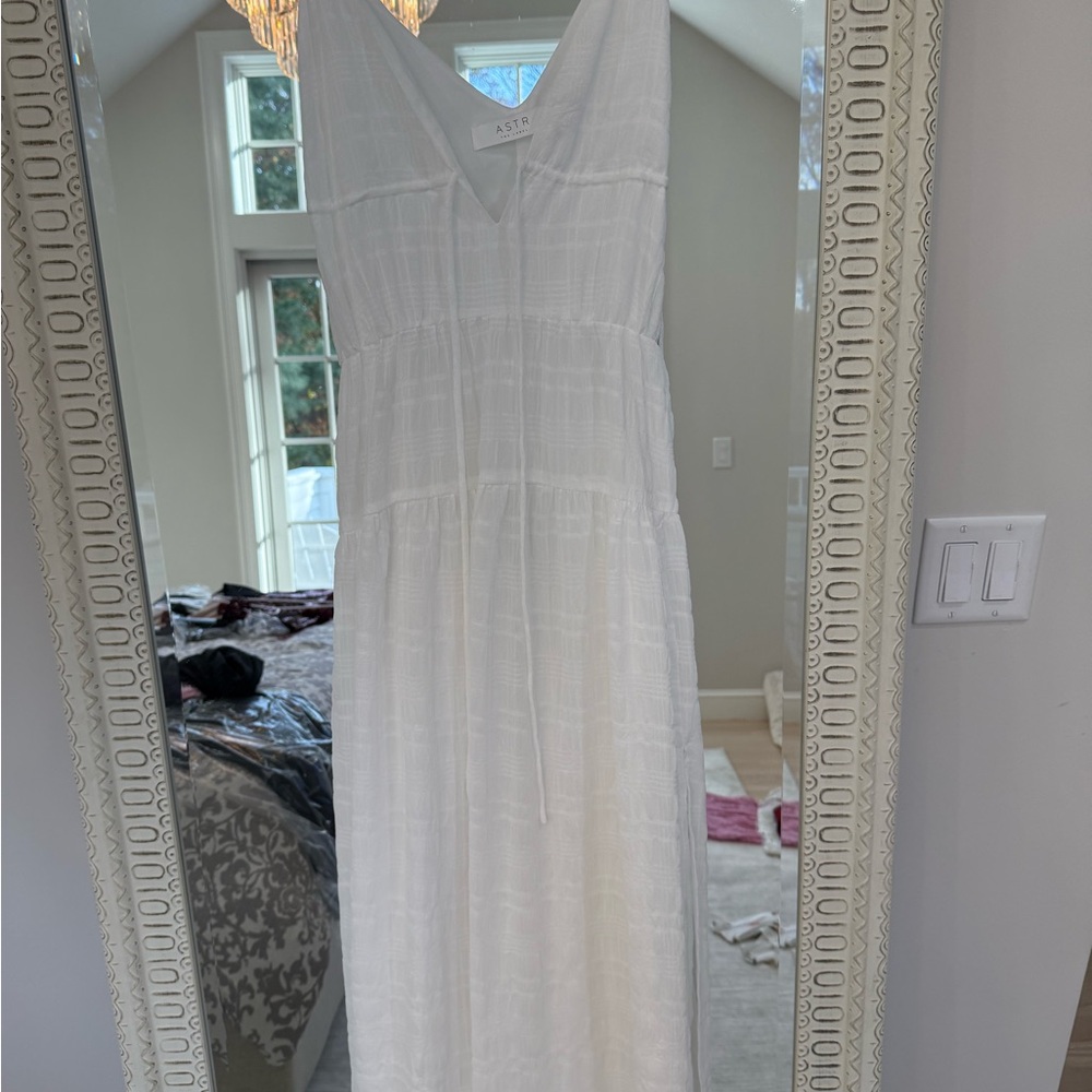 ASTR the Label White Maxi Dress